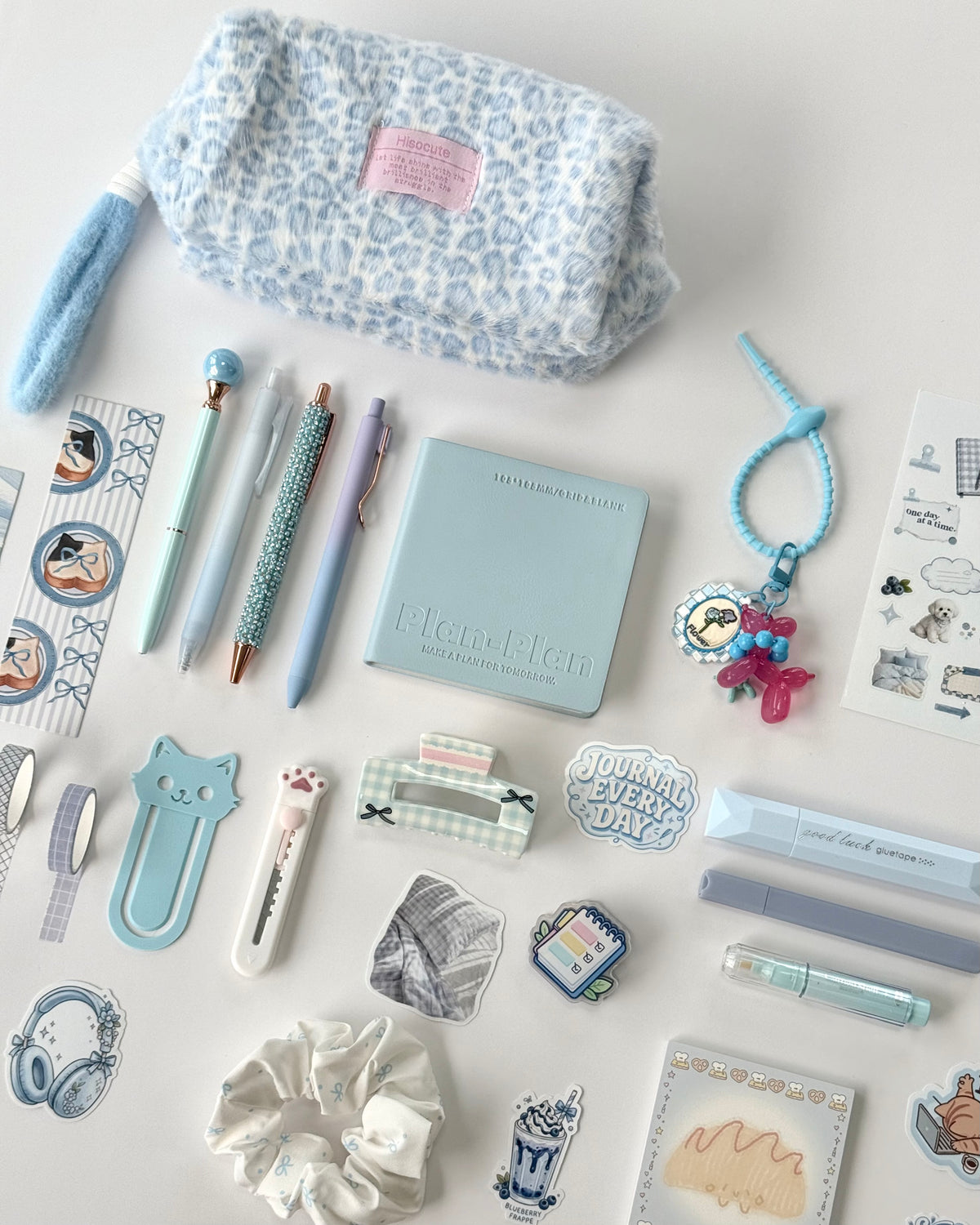 Cloud Pocket — Curated Stationery & Accessories Gift Set