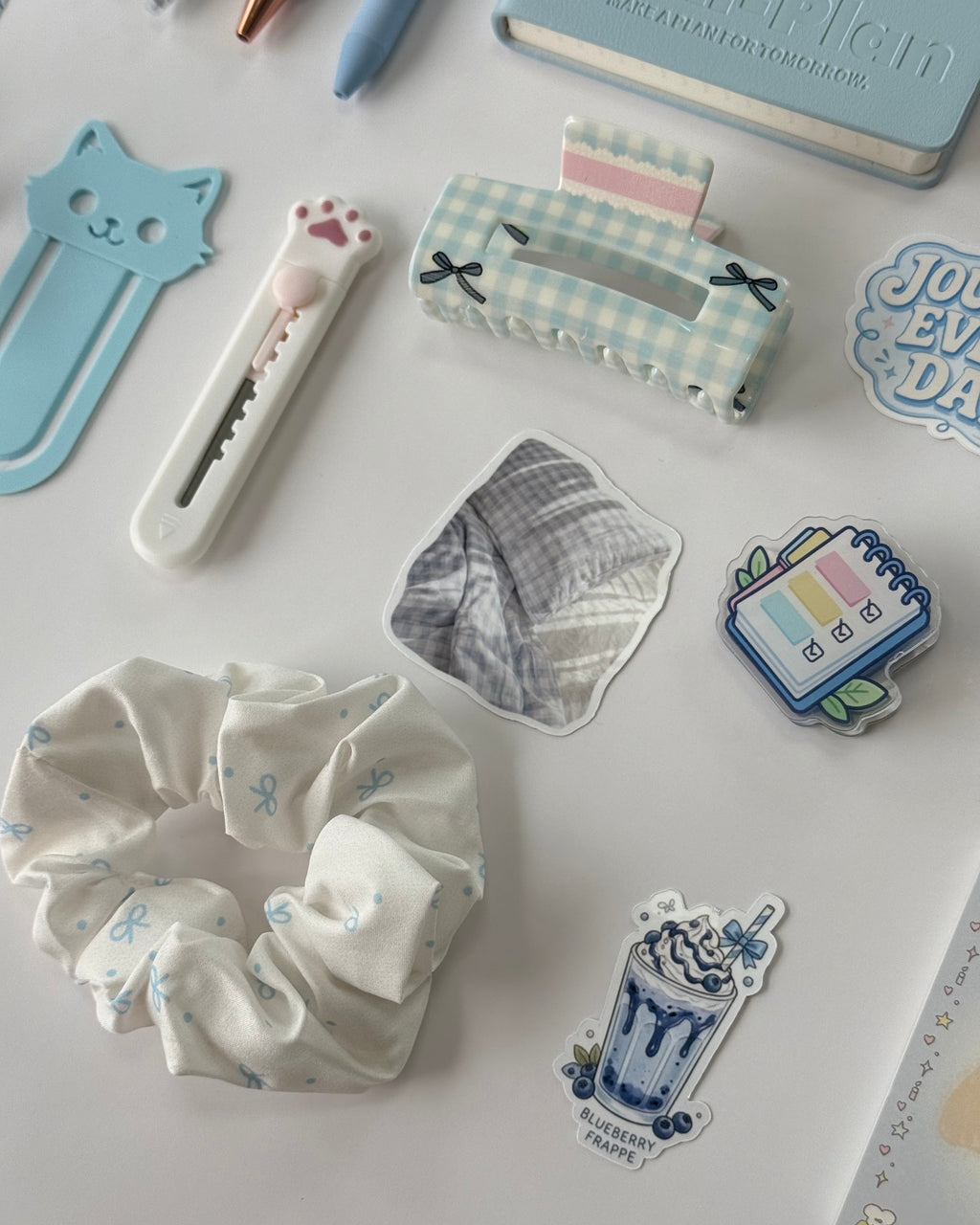 Cloud Pocket — Curated Stationery & Accessories Gift Set