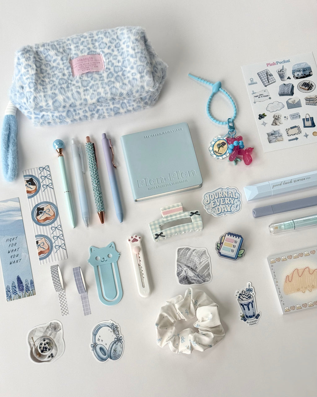 Cloud Pocket — Curated Stationery & Accessories Gift Set