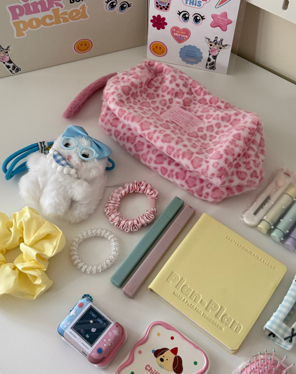 Cute Surprise Gift Box | 25 Hand-Picked Cute Gifts & Accessories